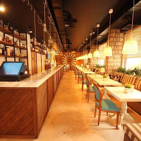 Menada Romance Marine 아파트 써니비치