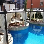 Menada Romance Marine Daire *