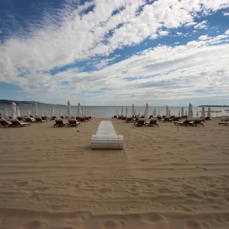 Menada Romance Marine Σάνι Μπιτς