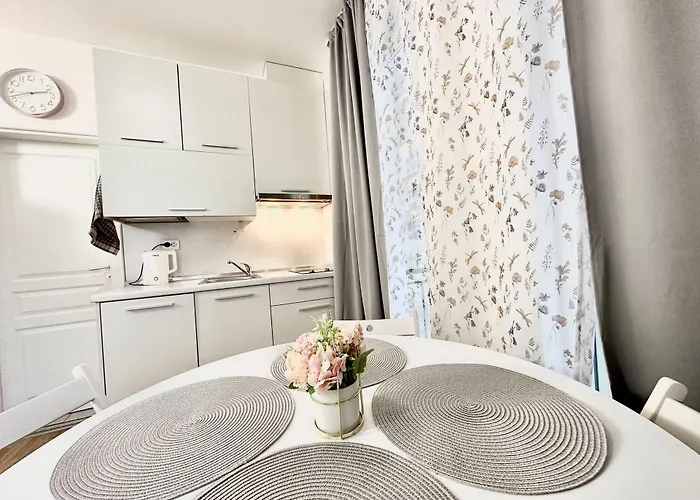 Menada Romance Marine 公寓